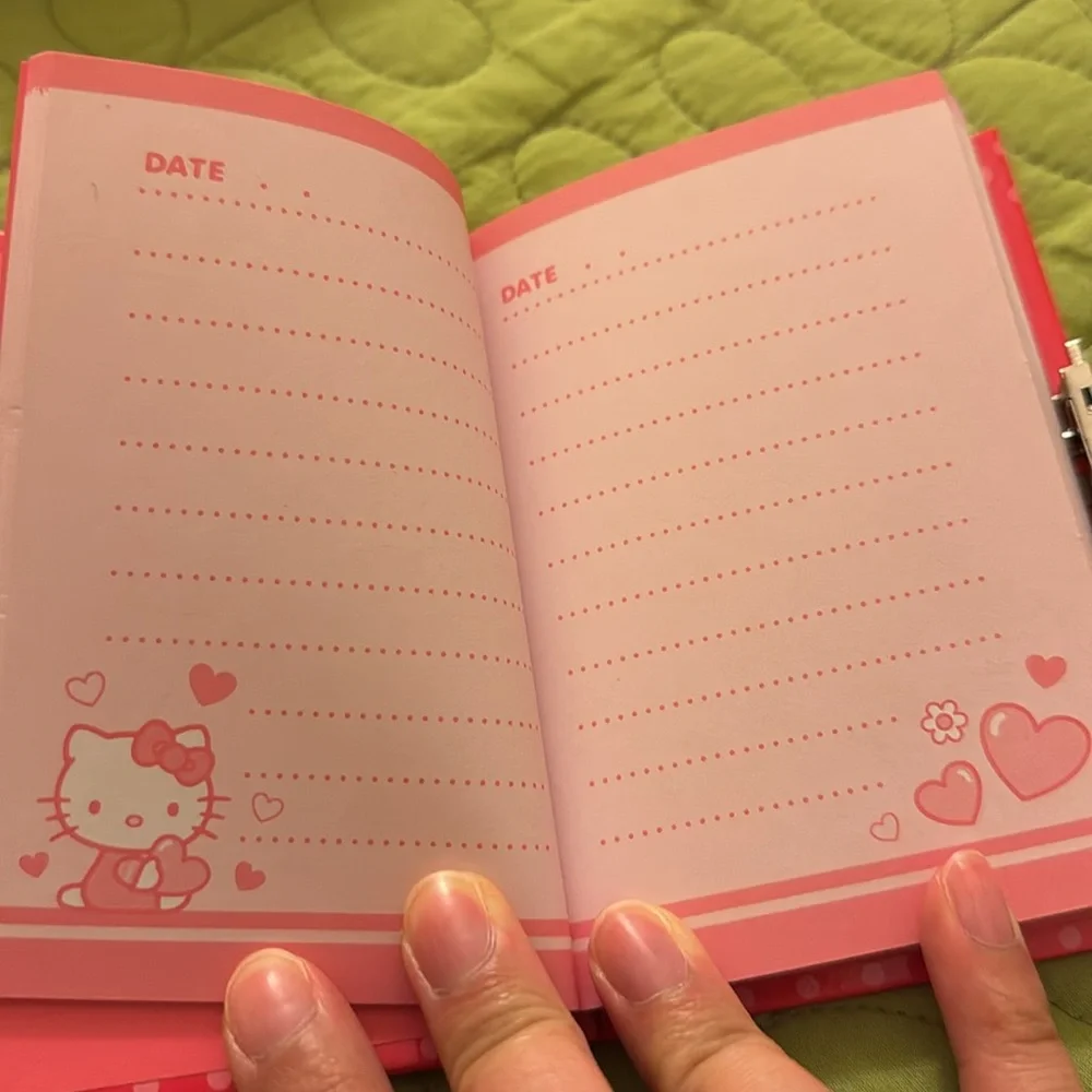NWOT y2k Sanrio hello kitty mini red notebook diary - Picture 2 of 4